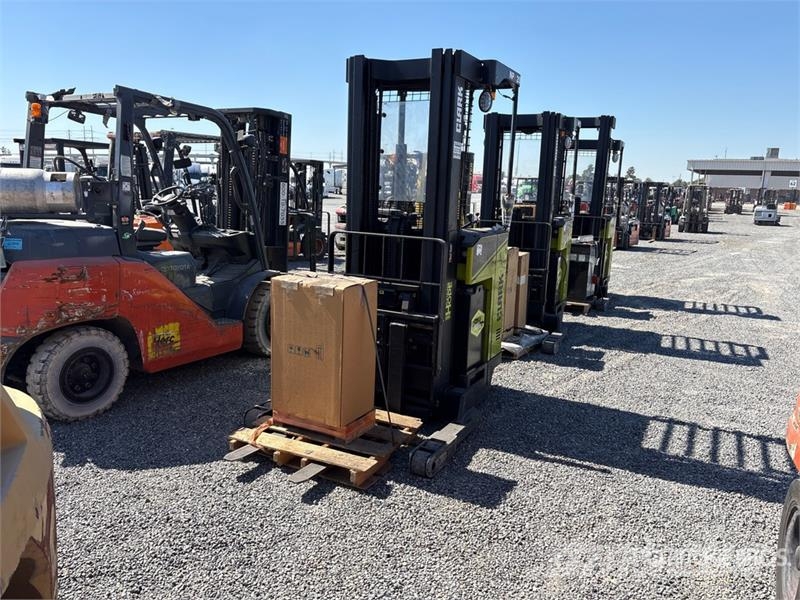 Clark NPX20 3800 lb Forklift Empilhadores - Outros