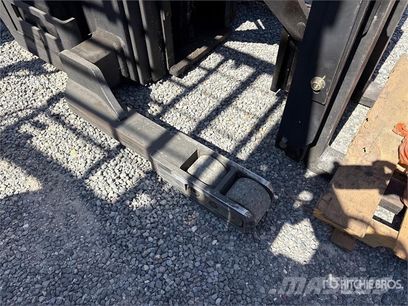 Clark NPX20 4000 lb Electric Forklift Električni viljuškari
