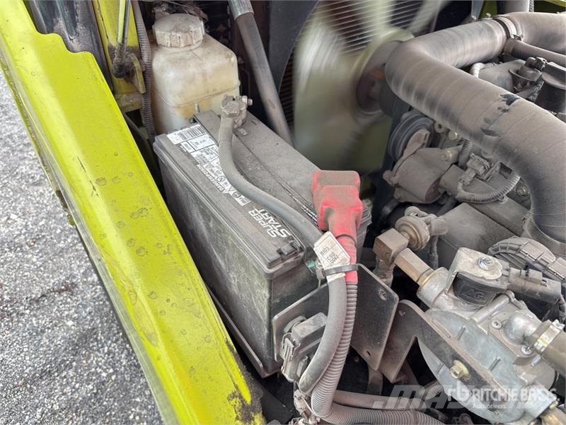 Clark S25L 4750 lb Pneumatic Tire Forklift Інше