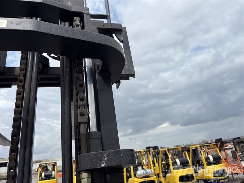 Clark S25L 4750 lb Pneumatic Tire Forklift Інше