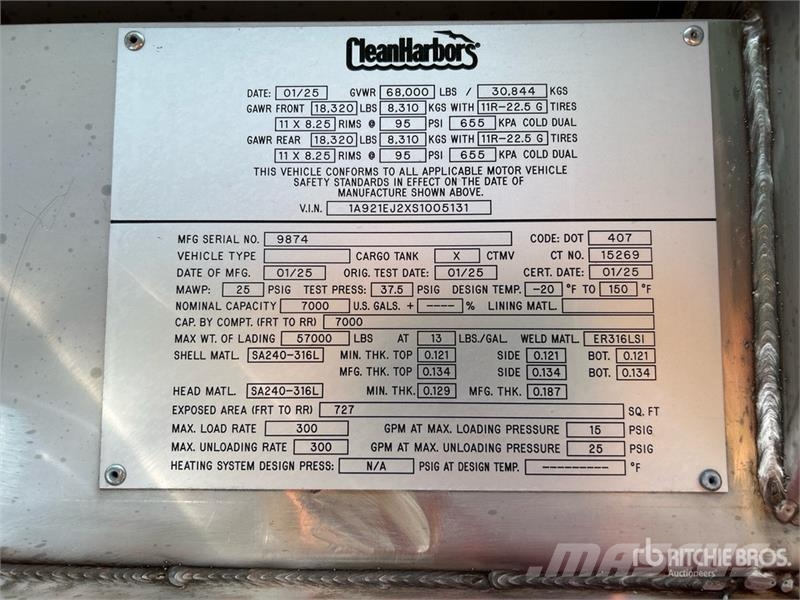 Clean Harbors 7000 gal T/A Tanker Trailer Remorque citerne
