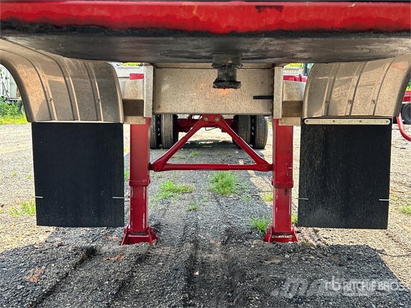 Clean Harbors 7000 gal T/A Tanker Trailer Remorque citerne