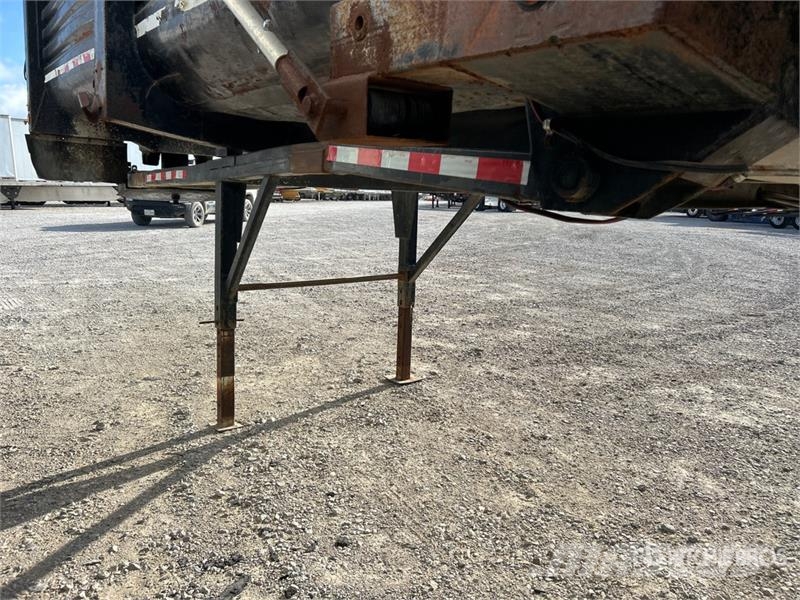 Clement HL3228 32 ft T/A Frameless End Dump Trailer (Inope 自卸拖车