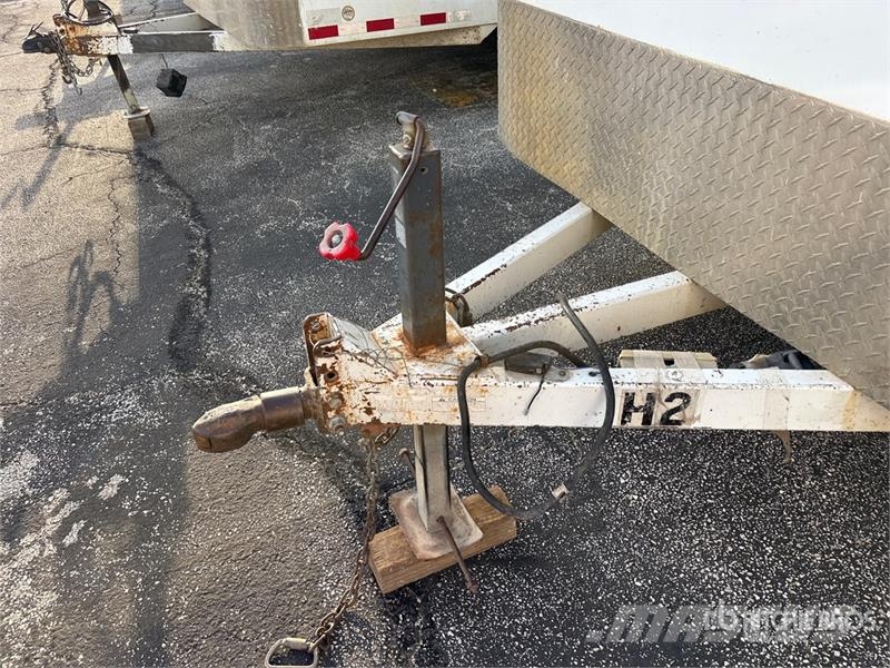 CM 16 ft T/A Enclosed Trailer Box body trailers