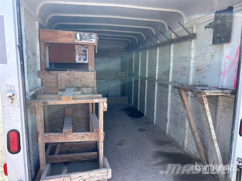 CM Trailer CMC6240-1600252 16 ft T/A Enclosed Trailer Ремаркета фургони