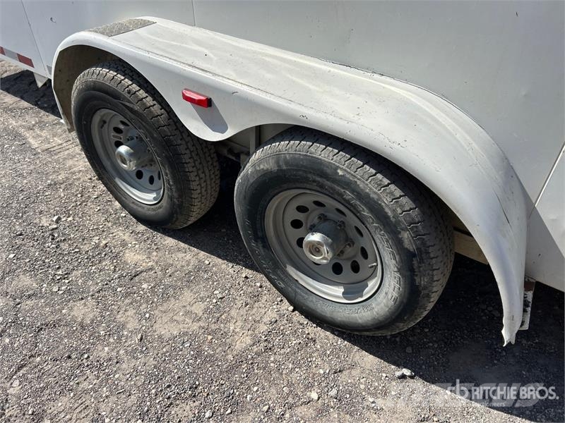 CM Trailer CMC6240-1600252 16 ft T/A Enclosed Trailer Ремаркета фургони
