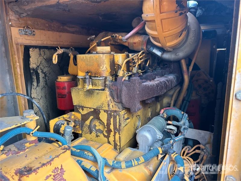 CMI MTP-4004 Concrete Placer Priedai