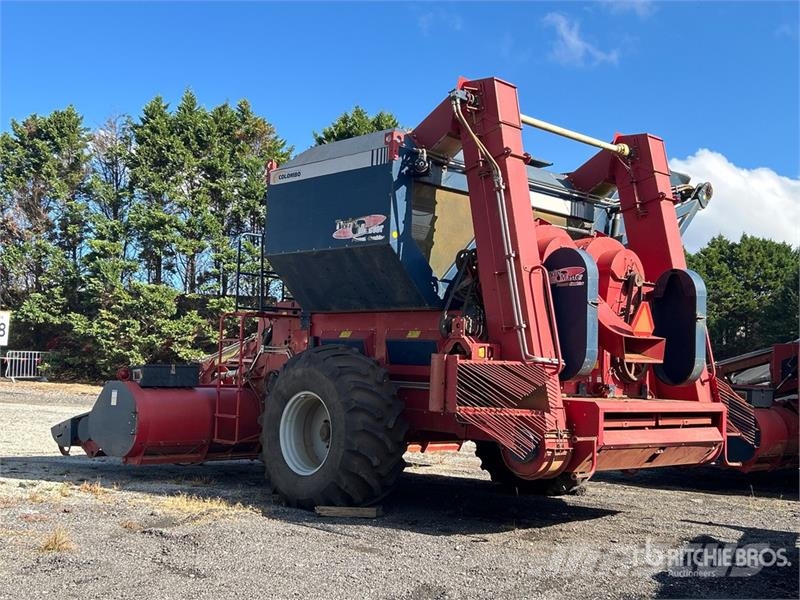 Colombo TWIN MP Pull Type 6 Row Peanut Harvester Farm machinery