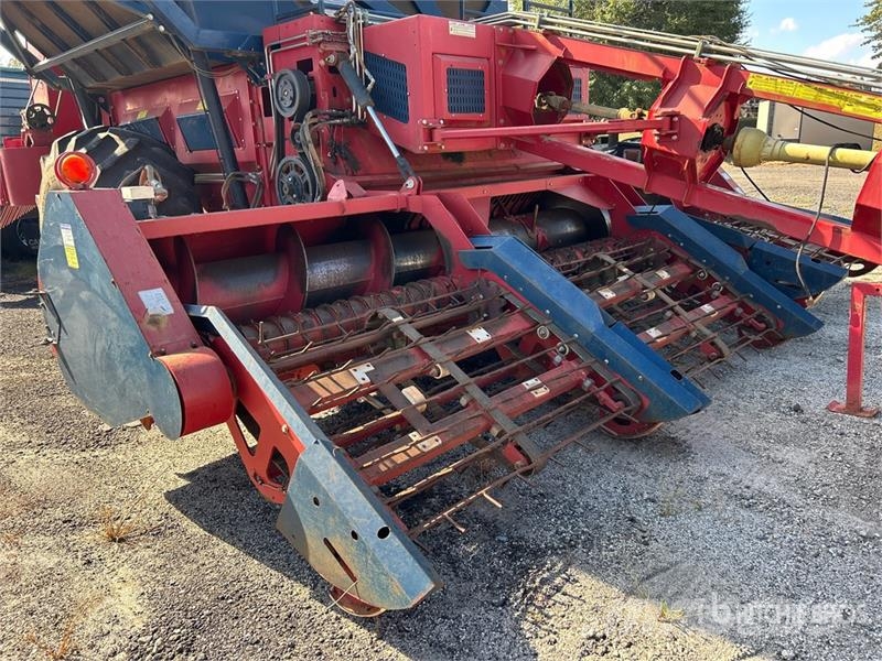 Colombo TWIN MP Pull Type 6 Row Peanut Harvester Farm machinery