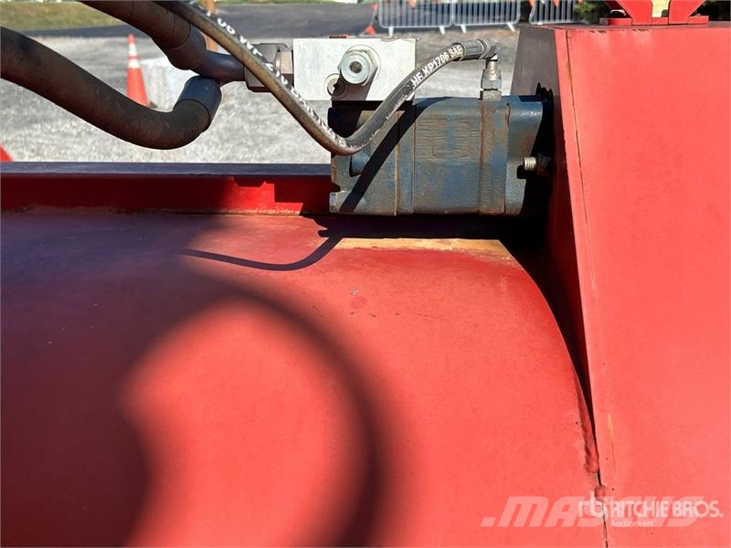 Colombo TWIN MP Pull Type 6 Row Peanut Harvester Farm machinery