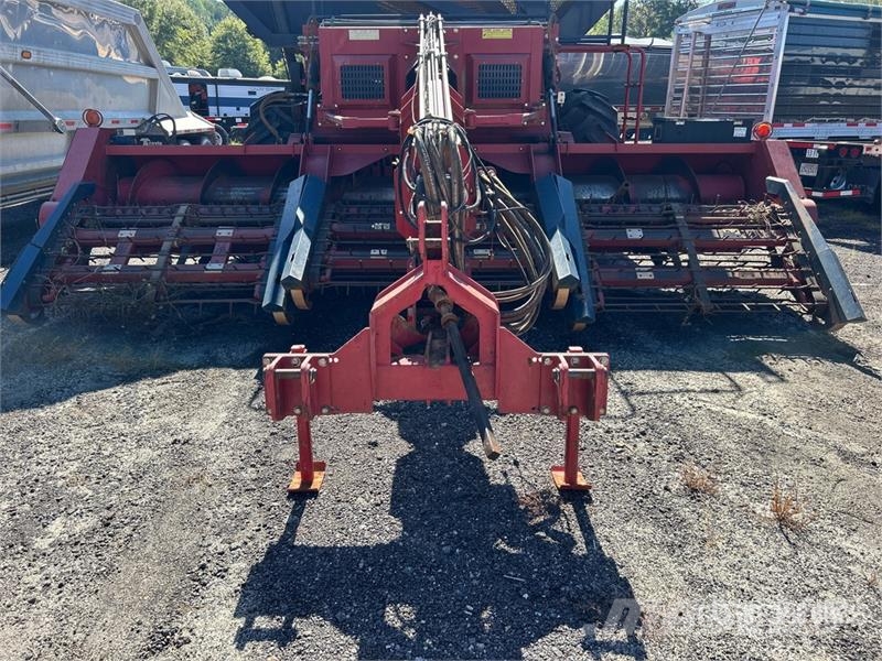  Colombo TWIN MP Pull Type 6 Row Peanut Harvester Farm machinery