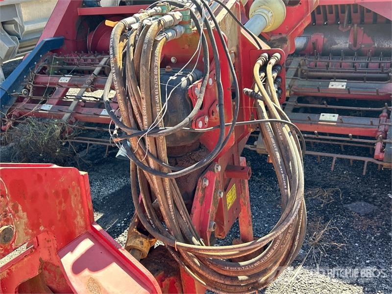  Colombo TWIN MP Pull Type 6 Row Peanut Harvester Farm machinery