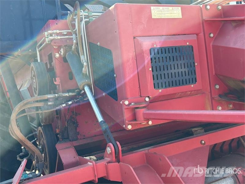  Colombo TWIN MP Pull Type 6 Row Peanut Harvester Farm machinery