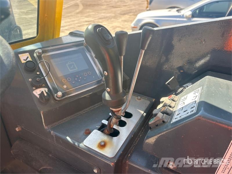Combilift Combi-RT 3000 lb 3x3 Truck Mounted Forklift Ant sunkvežimių montuojami šakiniai krautuvai