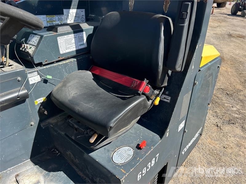 Combilift Combi-RT 3000 lb 3x3 Truck Mounted Forklift Ant sunkvežimių montuojami šakiniai krautuvai