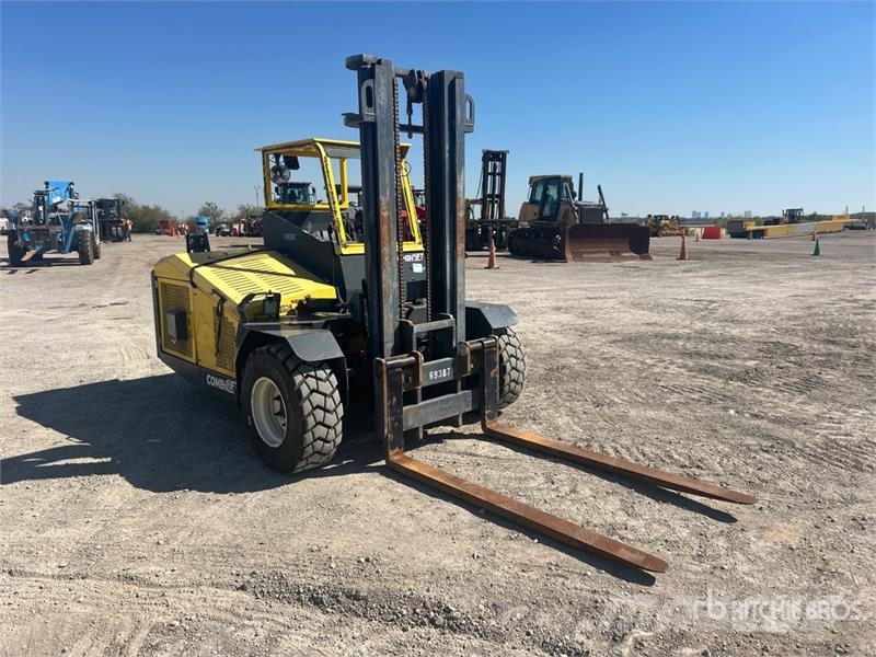 Combilift Combi-RT 3000 lb 3x3 Truck Mounted Forklift Ant sunkvežimių montuojami šakiniai krautuvai