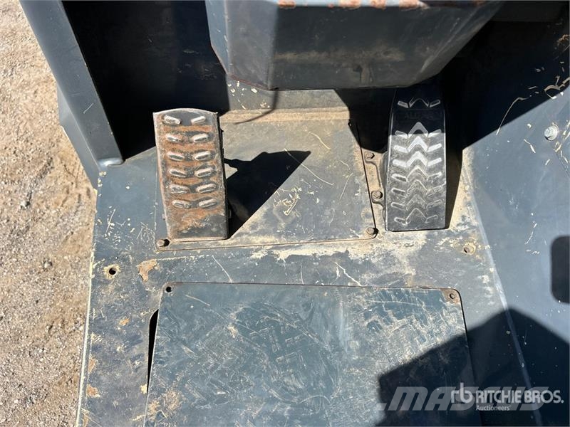 Combilift Combi-RT 3000 lb 3x3 Truck Mounted Forklift Ant sunkvežimių montuojami šakiniai krautuvai