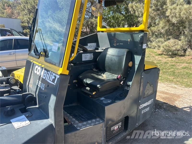 Combilift Combi-RT 3000 lb 3x3 Truck Mounted Forklift Ant sunkvežimių montuojami šakiniai krautuvai