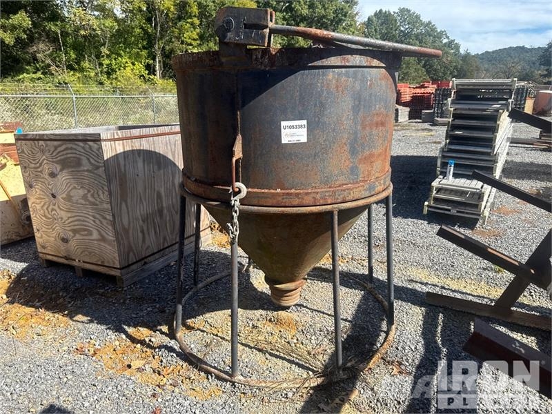 Concrete Bucket Priedai