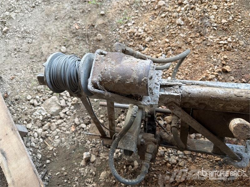 Concrete Screed Premične roke za dolivanje betona