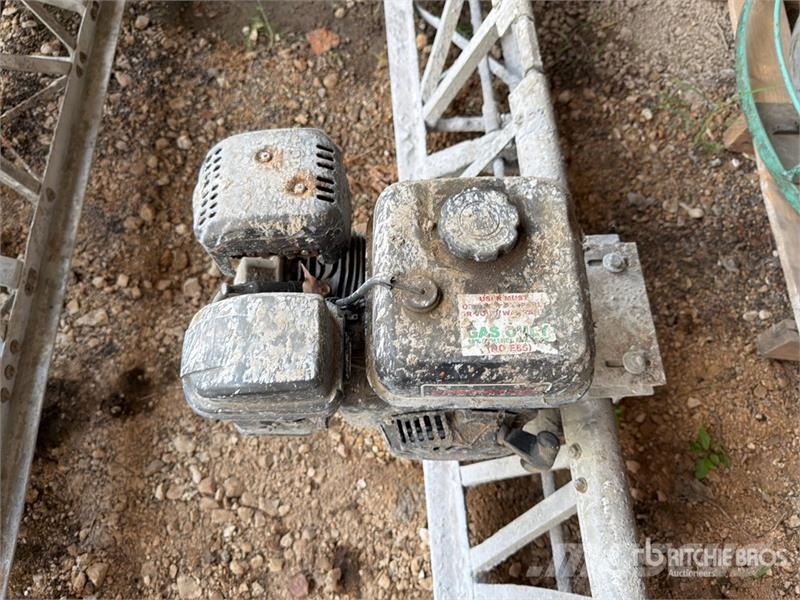 Concrete Screed Premične roke za dolivanje betona