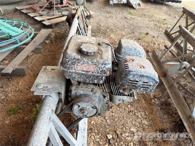 Concrete Screed Premične roke za dolivanje betona