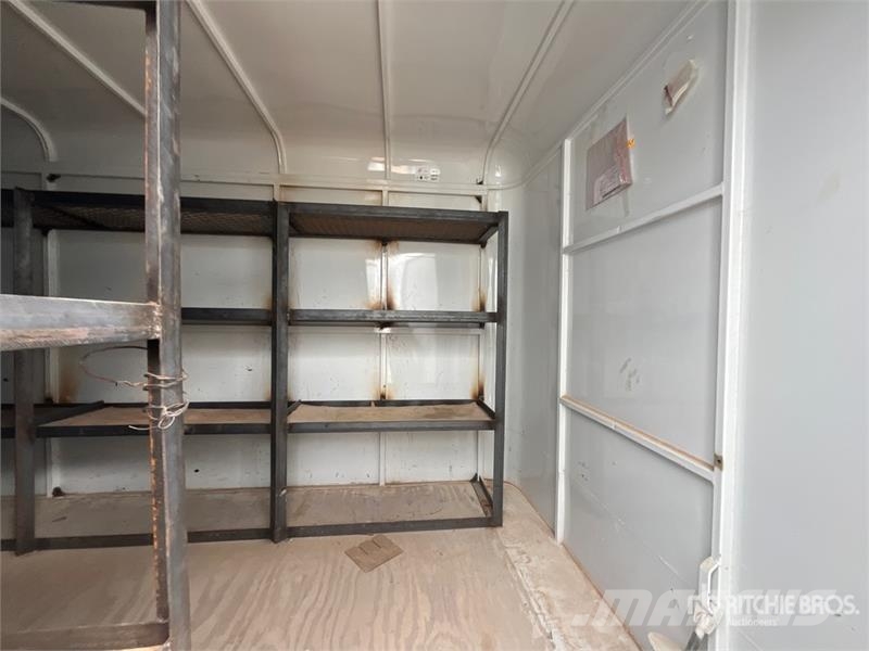  Conctract Manufacture 16 ft T/A Enclosed Trailer Furgons