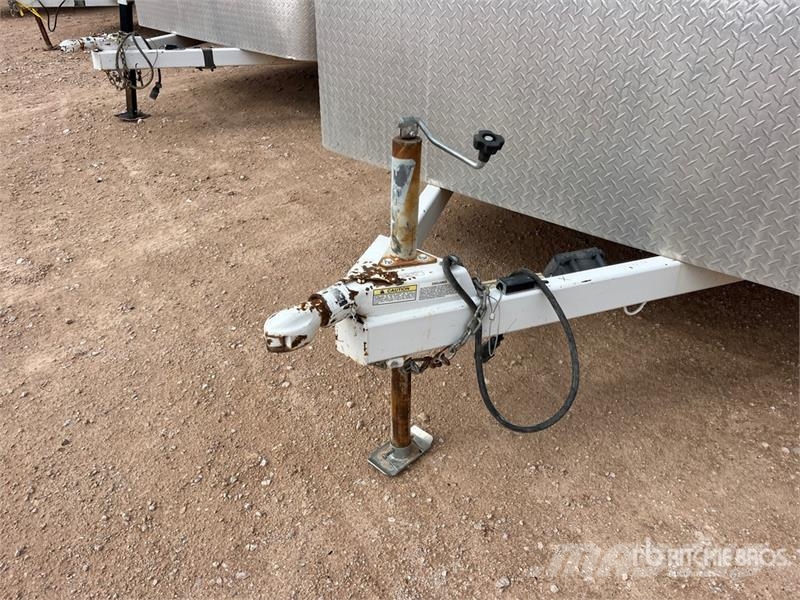  Conctract Manufacture 16 ft T/A Enclosed Trailer Furgons