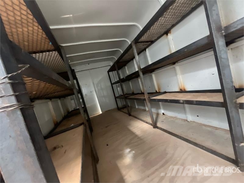  Conctract Manufacture 16 ft T/A Enclosed Trailer Furgons