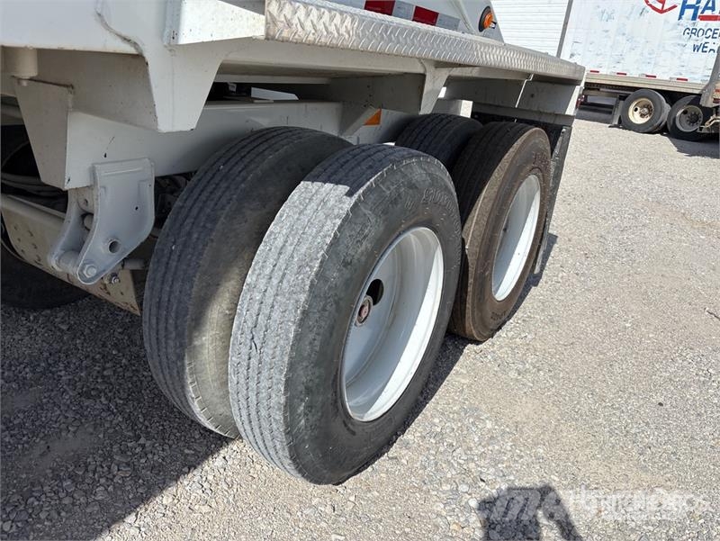 Construction Trailer Specialist 40 ft T/A Belly Du Самоскиди