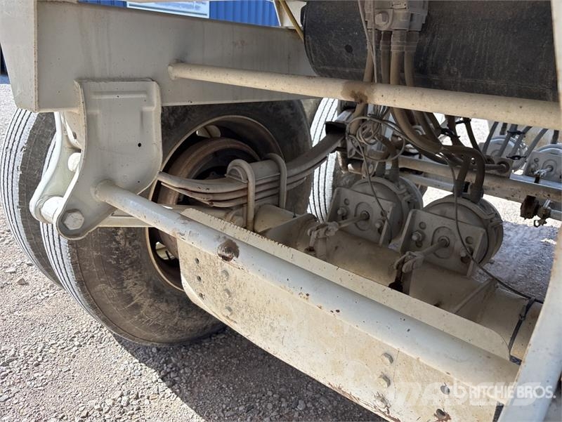 Construction Trailer Specialist 40 ft T/A Belly Du Tipper trailers
