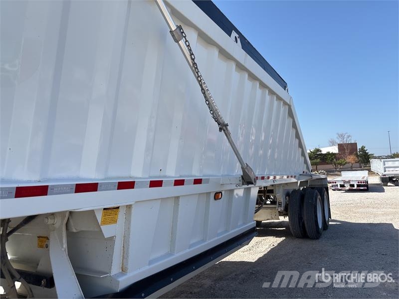 Construction Trailer Specialist 40 ft T/A Belly Du Tipper trailers
