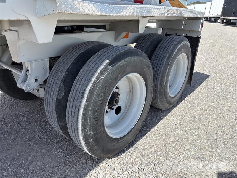 Construction Trailer Specialist 40 ft T/A Belly Du Самоскиди