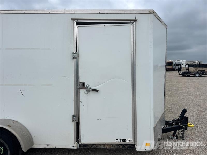 Continental Cargo TXVA716TA3 18 ft T/A Enclosed Trailer Rimorchi cassonati