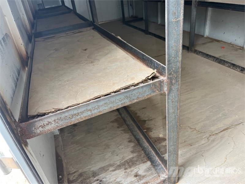  Contract Manufacture 16 ft T/A Enclosed Trailer Cajas de remolque