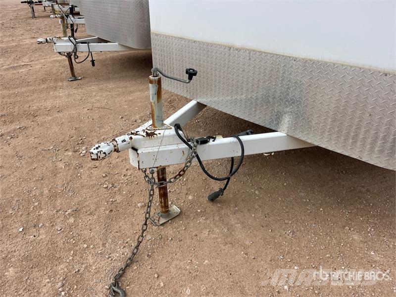  Contract Manufacturer 16 ft T/A Enclosed Trailer Furgons
