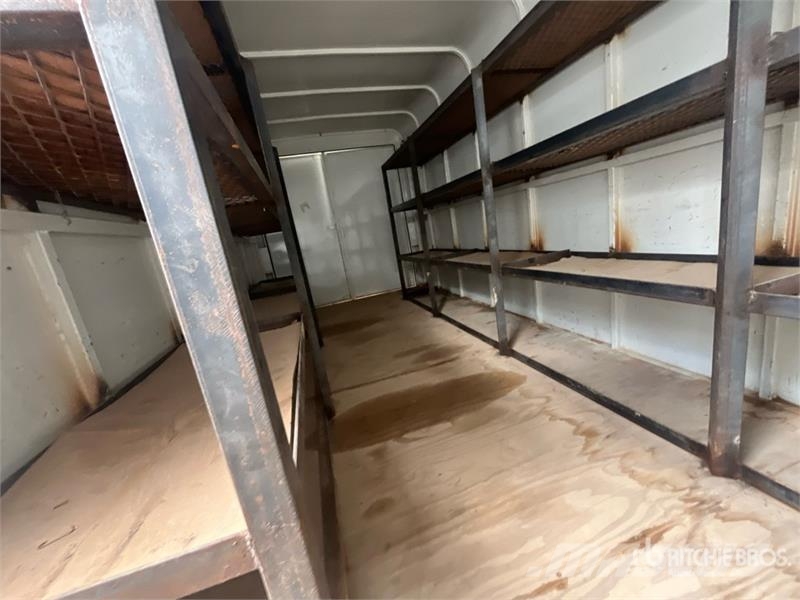  Contract Manufacturer 16 ft T/A Enclosed Trailer Furgons
