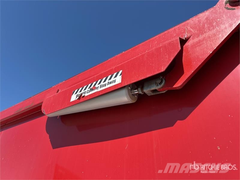  Coras Predator 28 ft T/A End Dump Trailer Tipphengere