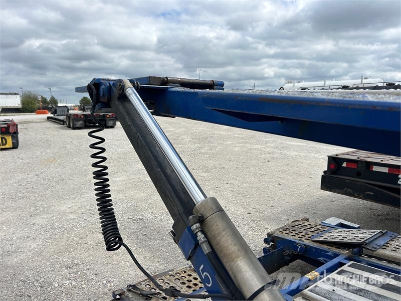 Cottrell EZ-5307XL T/A 7 Car Open Car Carrier Trailer Autotransportauflieger