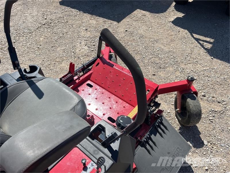 Country Clipper 1842KAT-A125 Zero-Turn Lawn Mower (Unused) Riding mowers