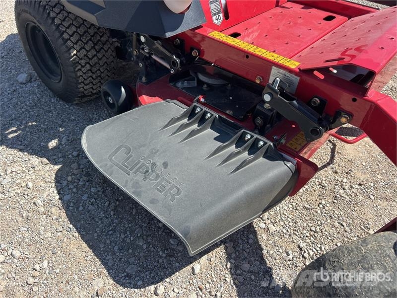 Country Clipper 1842KAT-A125 Zero-Turn Lawn Mower (Unused) Riding mowers