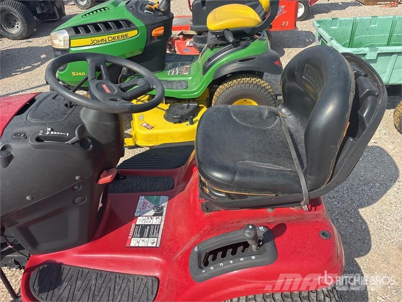 Craftsman 917.288530 YT3000 Ride-On Lawn Mower Vrtni traktor kosilnice