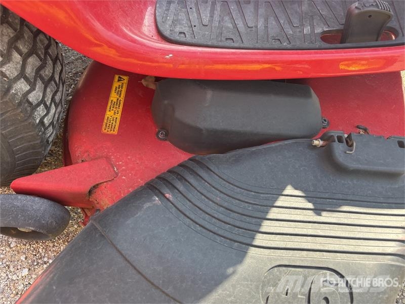 Craftsman 917.288530 YT3000 Ride-On Lawn Mower Vrtni traktor kosilnice