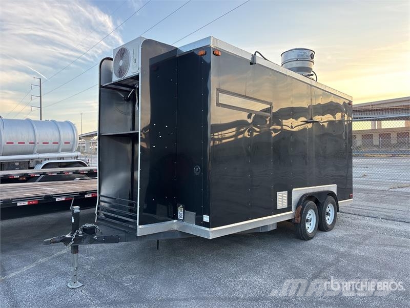 Crazy Monkey Food Concession Trailer Andre hengere