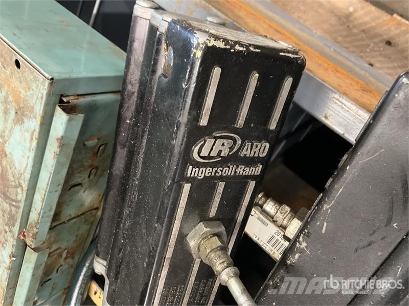  Creeper, Barrel Pumps, Bolt Bin Andre komponenter