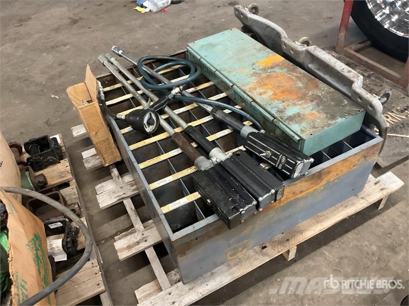  Creeper, Barrel Pumps, Bolt Bin Andre komponenter