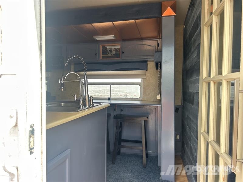 Crossroads Zinger 34 ft T/A Travel Trailer Altri rimorchi