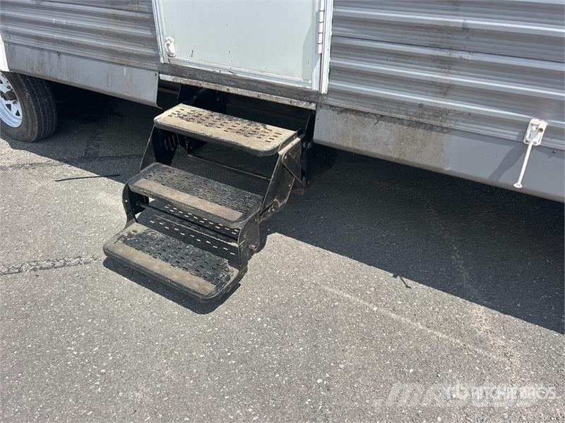 Crossroads Zinger 34 ft T/A Travel Trailer Altri rimorchi