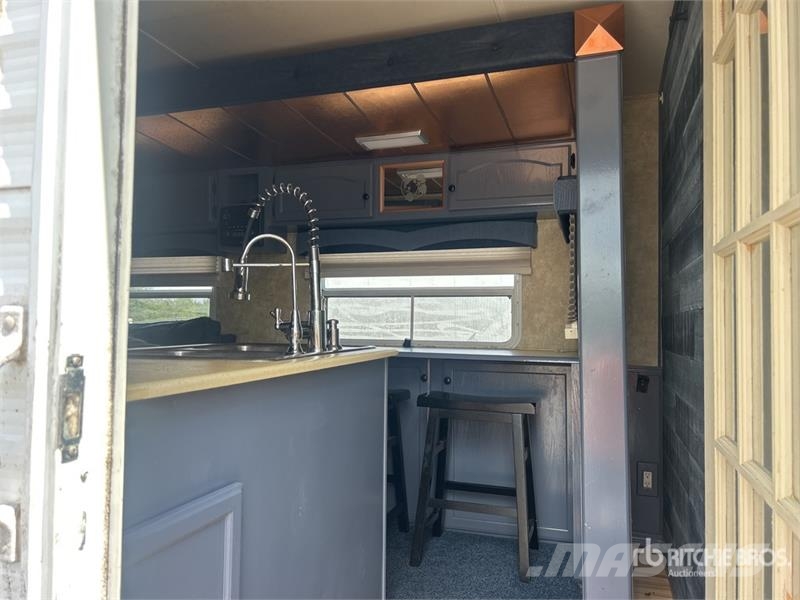 Crossroads Zinger 34 ft T/A Travel Trailer Altri rimorchi