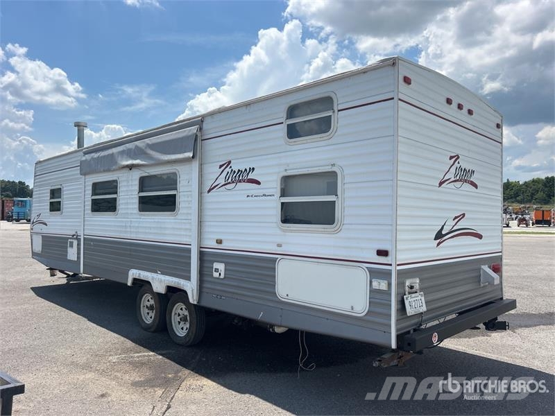 Crossroads Zinger 34 ft T/A Travel Trailer Altri rimorchi